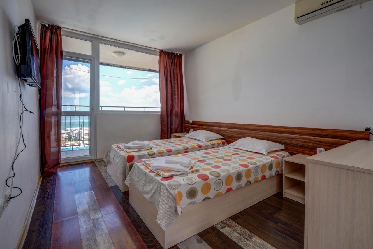 Saint George Hotel 1 Балчик Экстерьер фото