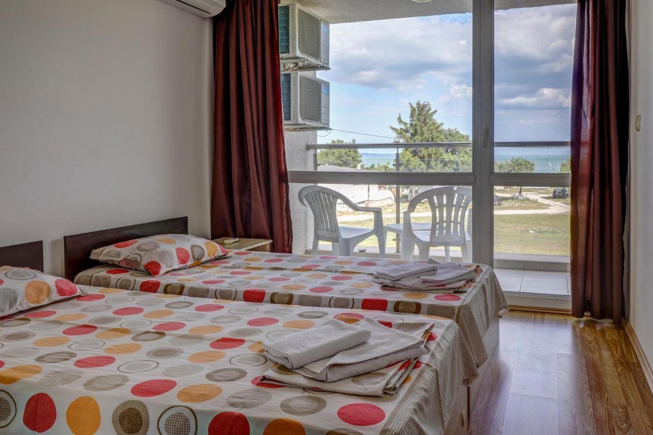 Saint George Hotel 1 Балчик Экстерьер фото